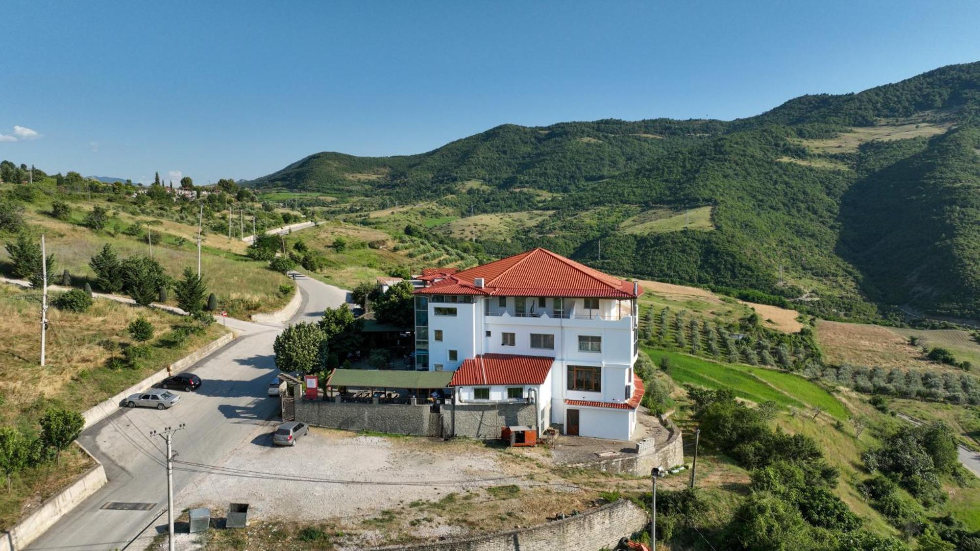 Kanione Hotel