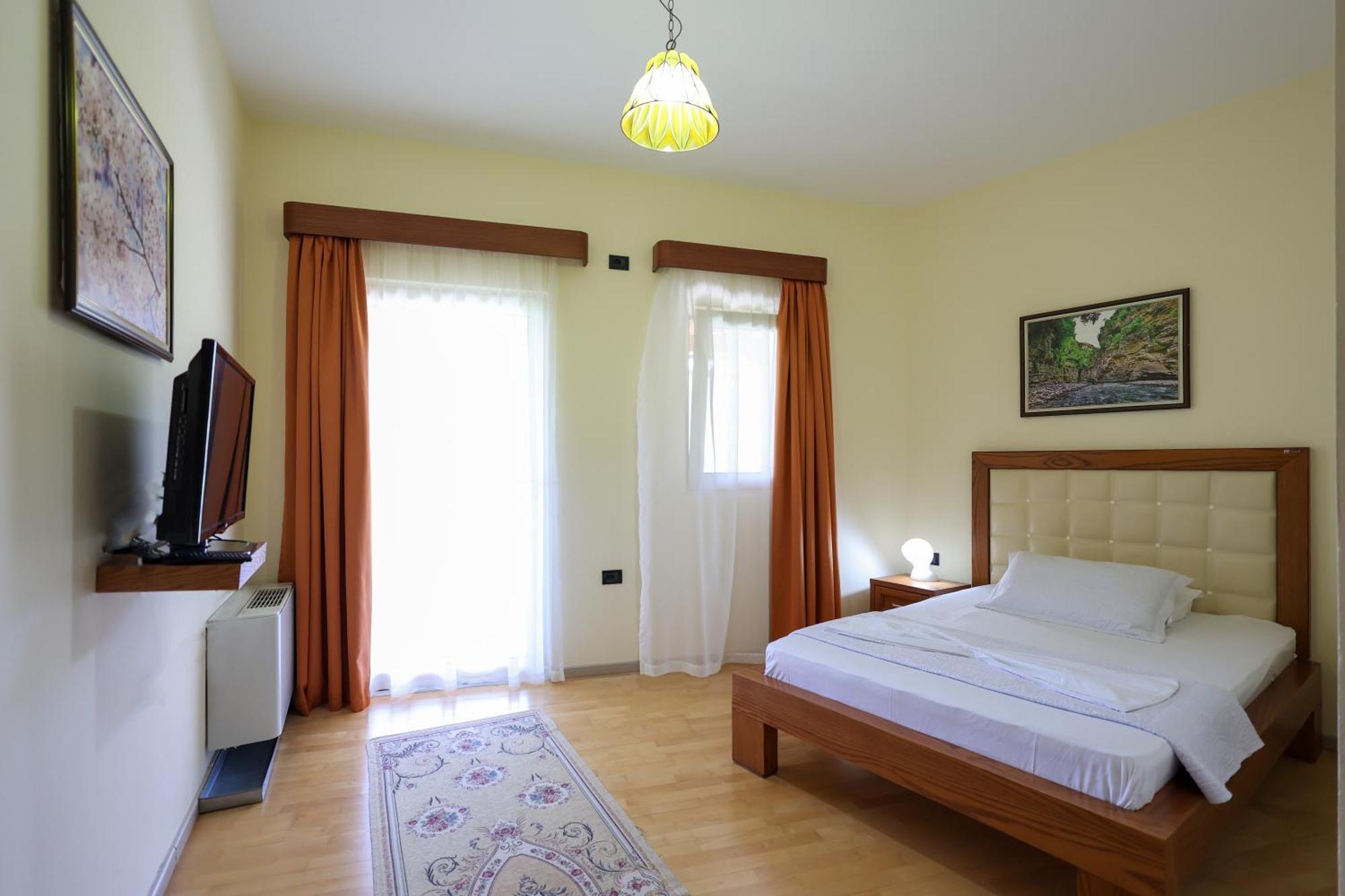 Hotel Kanione Cerenisht
